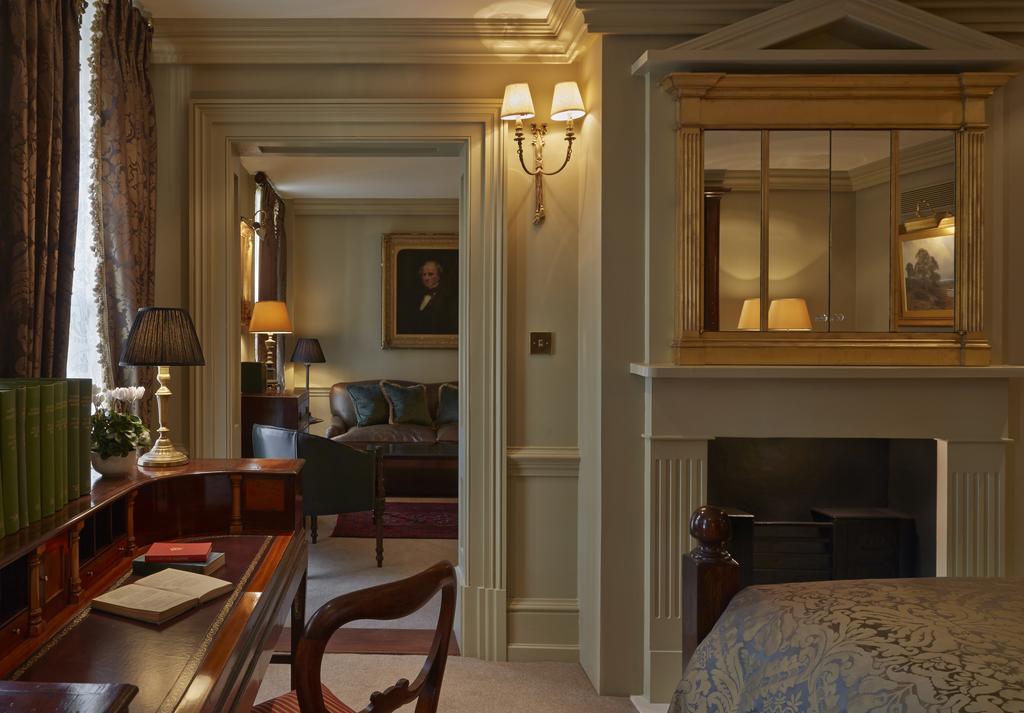 Batty Langley'S Hotel London Bilik gambar A room at the hotel