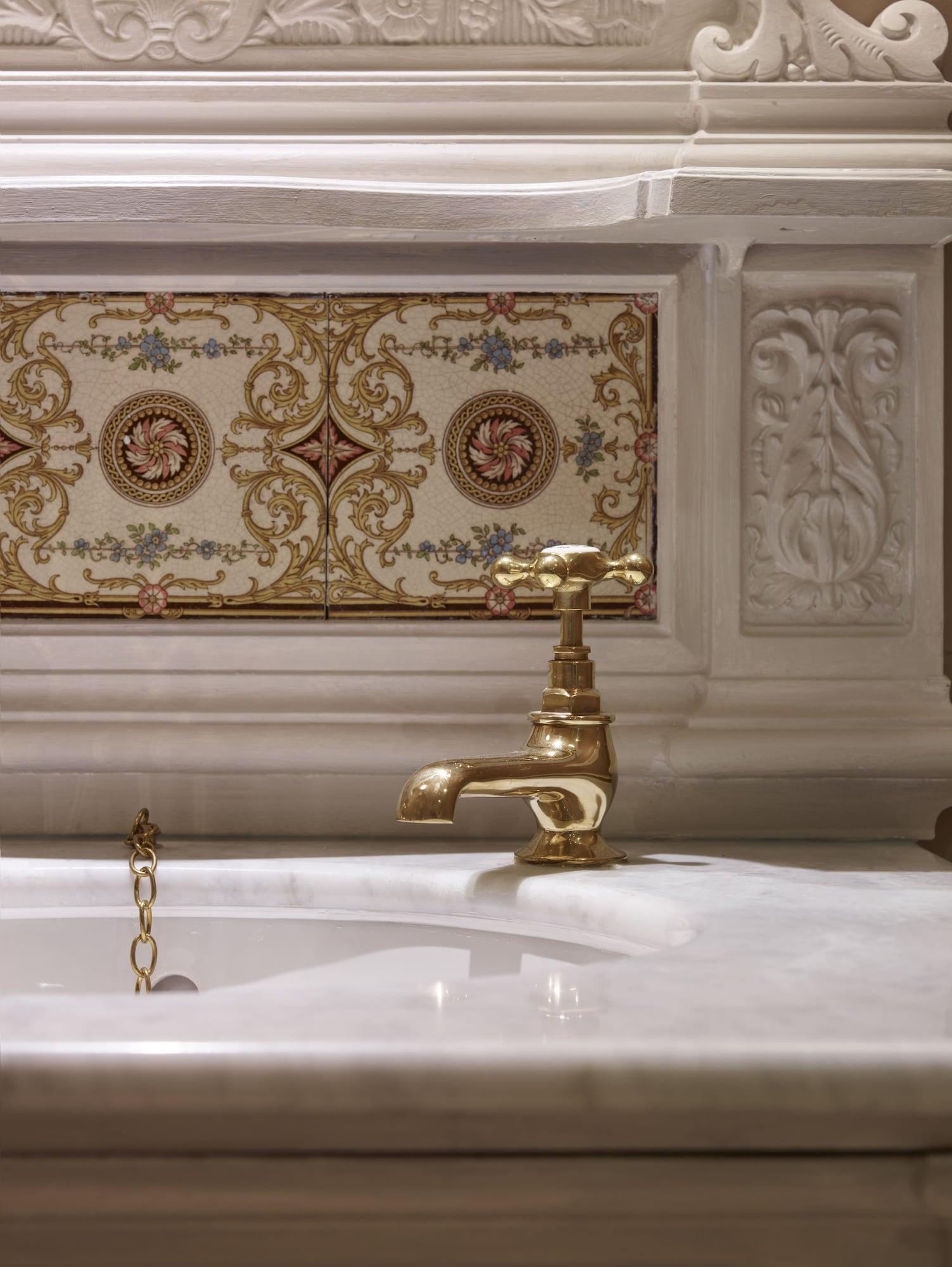Batty Langley'S Hotel London Luaran gambar A single-lever tap