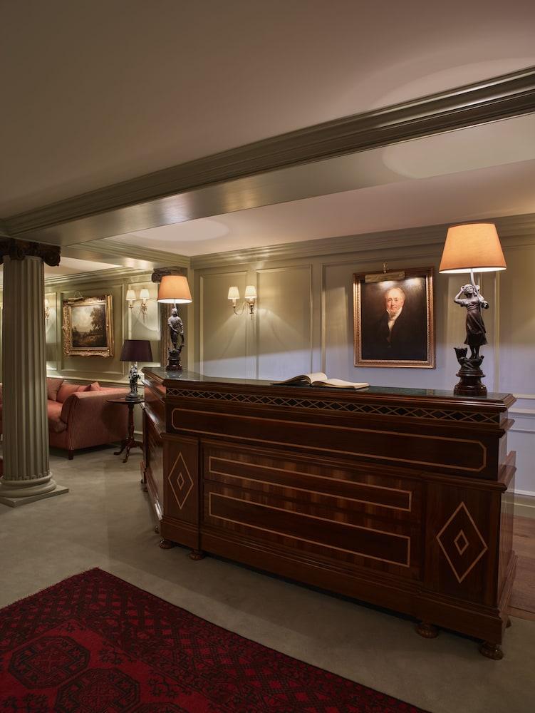 Batty Langley'S Hotel London Luaran gambar Reception desk